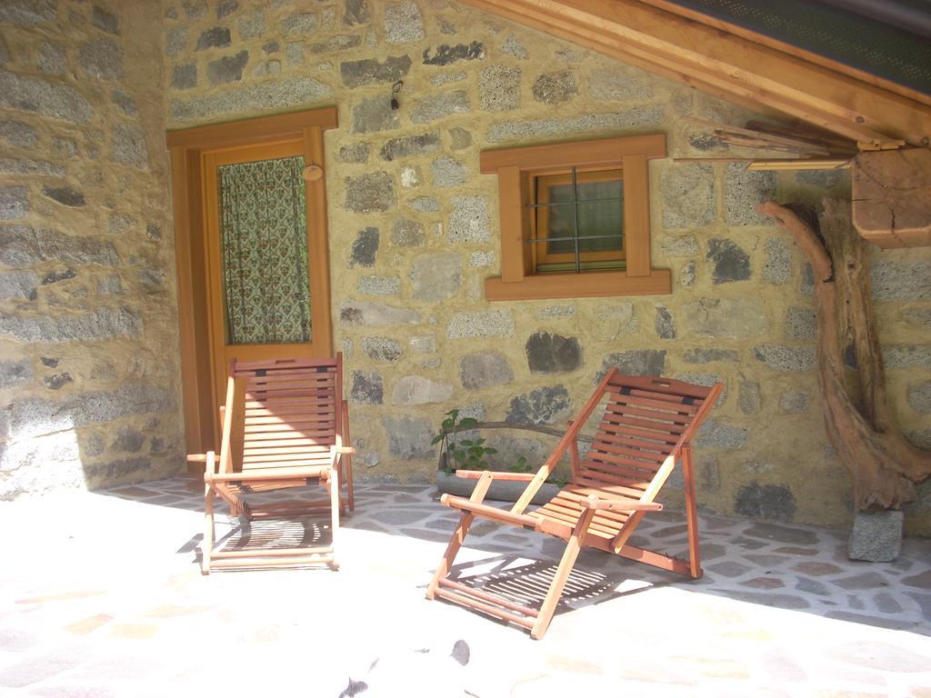 Agritur Manoncin Villa Daone Exterior foto