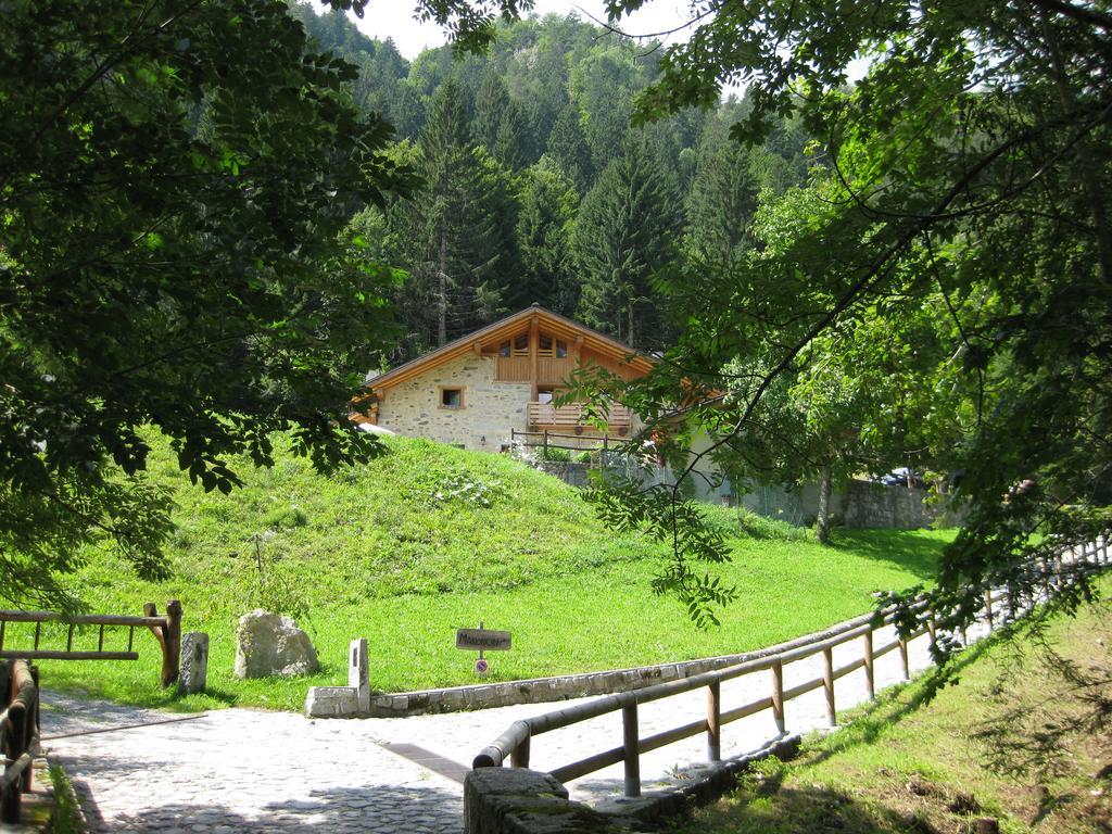 Agritur Manoncin Villa Daone Exterior foto