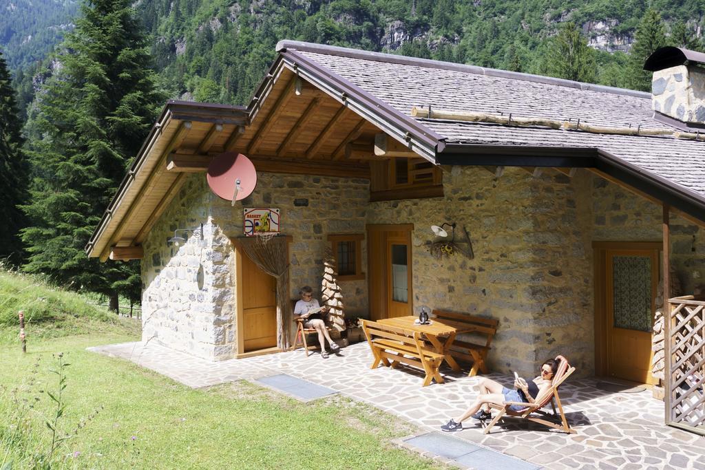 Agritur Manoncin Villa Daone Exterior foto