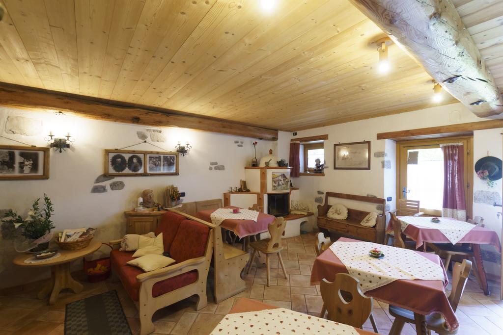 Agritur Manoncin Villa Daone Exterior foto