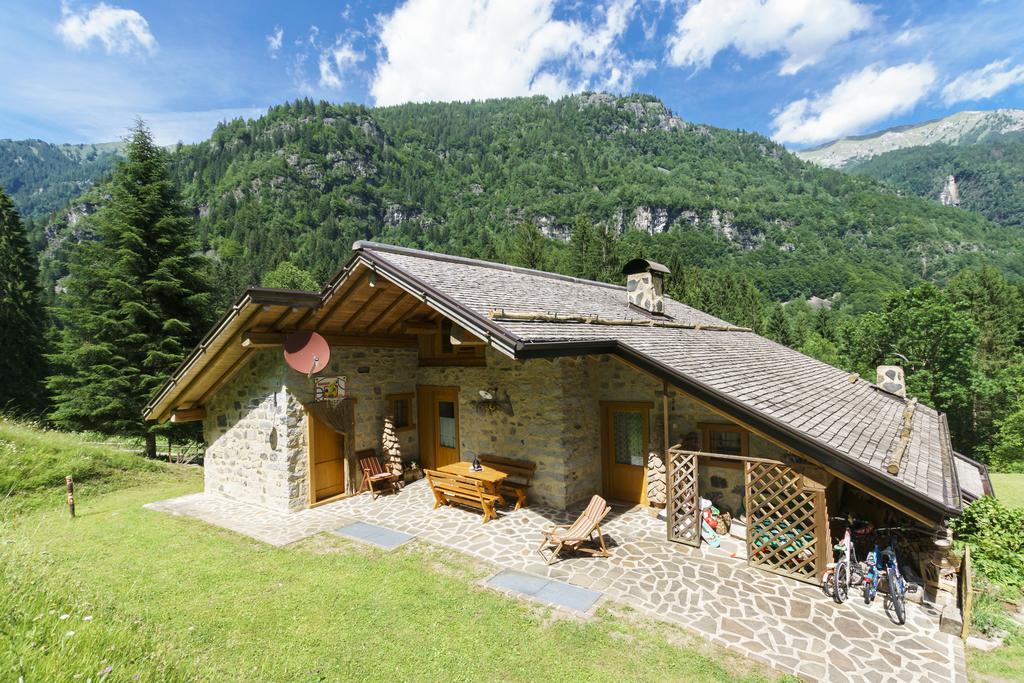 Agritur Manoncin Villa Daone Exterior foto