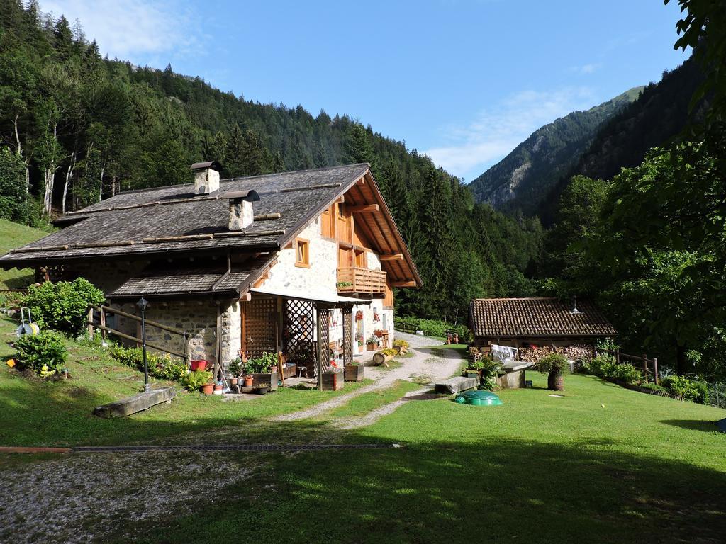 Agritur Manoncin Villa Daone Exterior foto